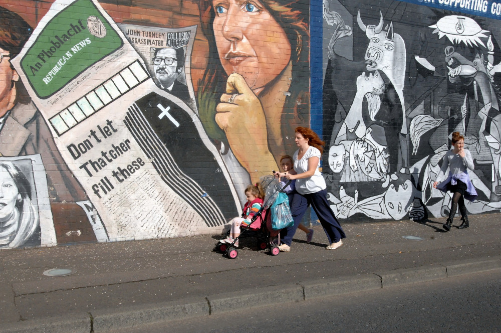 Falls Road - A murales during the Tatcher time - Falls Road, the name is synonymous with the catholic-republican community in Belfast